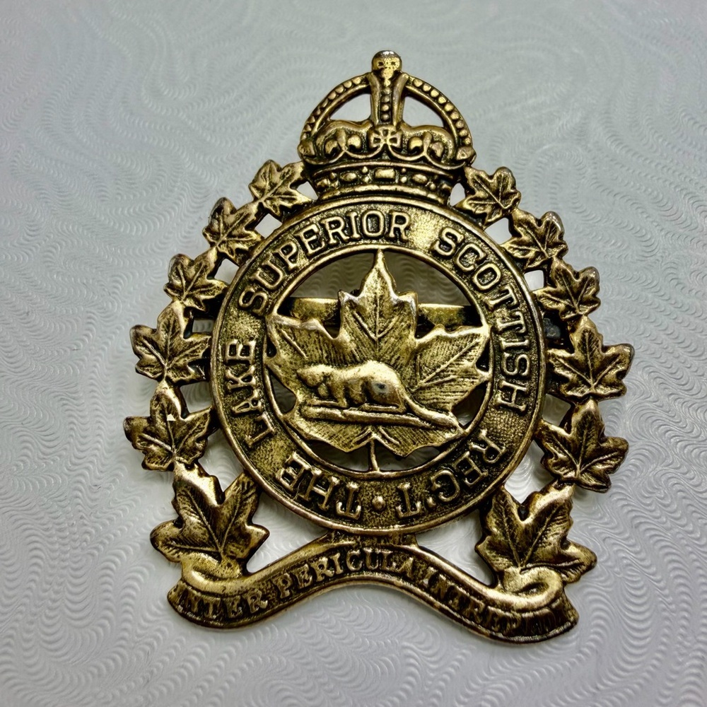 👍50%of fVintage  Lake Superior Scottish Regiment Badge #211UB